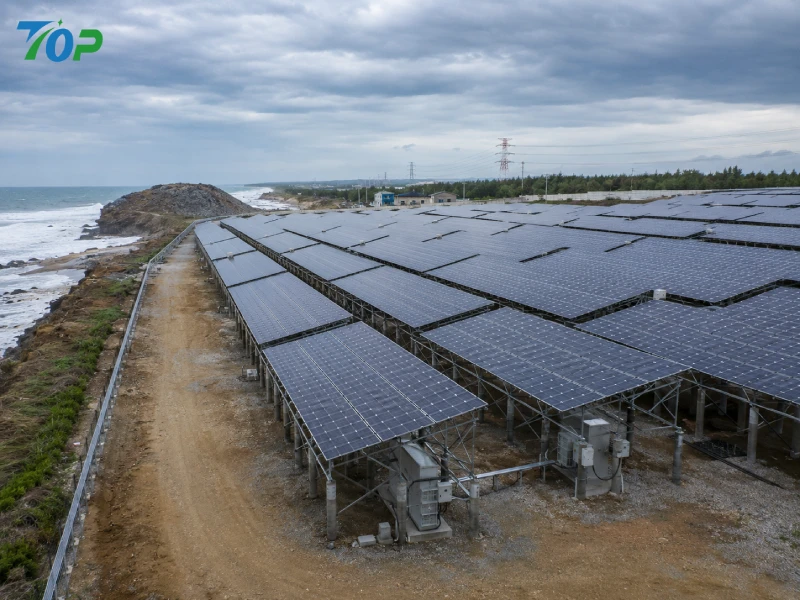 Anpassade solcellsmonteringstjänster för extrema klimatförhållanden: Tekniska PV-strukturer för vind, snö, korrosion och terrängutmaningar Anpassade solcellsmonteringstjänster för extrema klimatförhållanden: Tekniska PV-strukturer för vind, snö, korrosion och terrängutmaningar